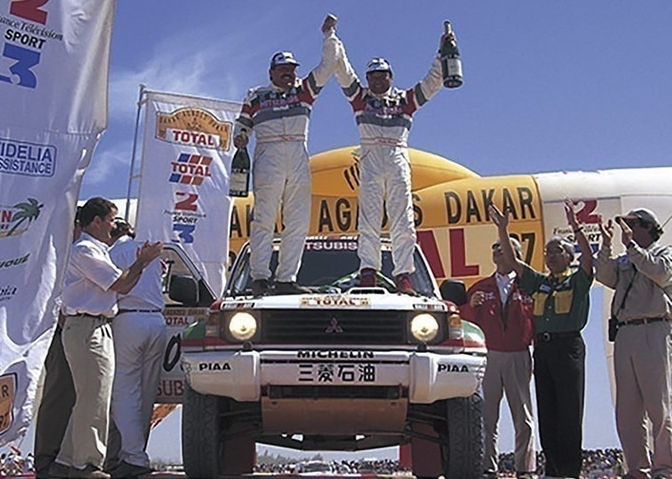 パリダカラリー優勝　篠塚建次郎