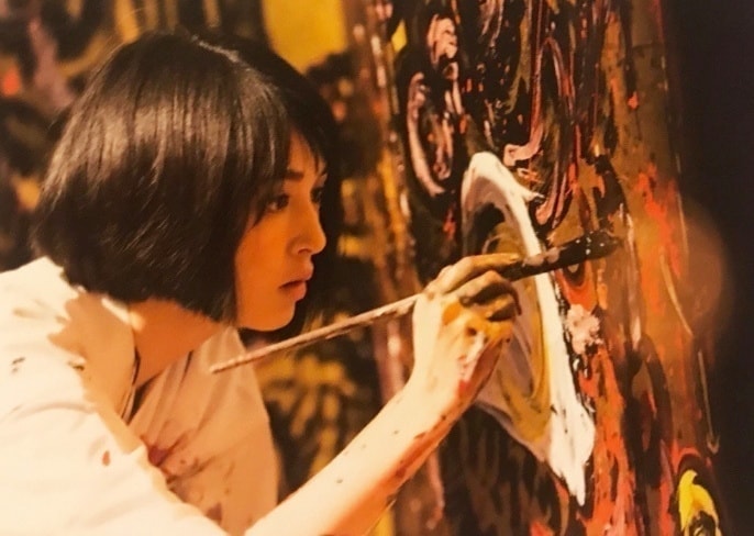 現代アーティスト小松美羽